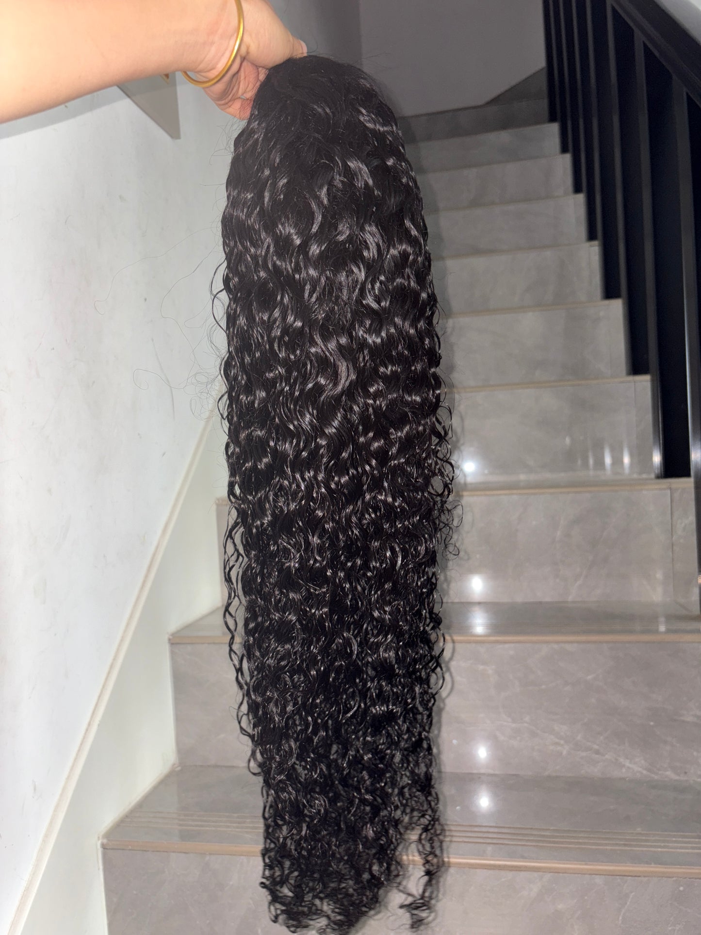 4 wigs 28inch