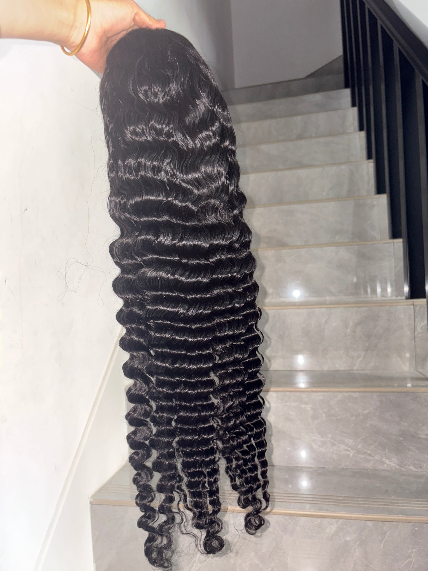 4 wigs 28inch