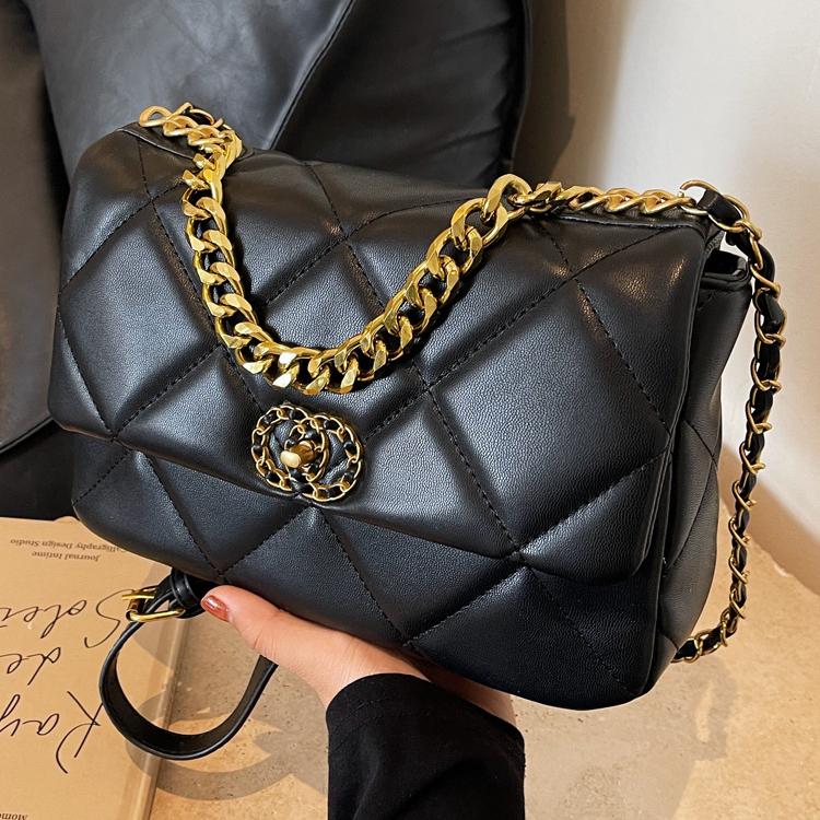 Women's large capacity chain shoulder messenger bag