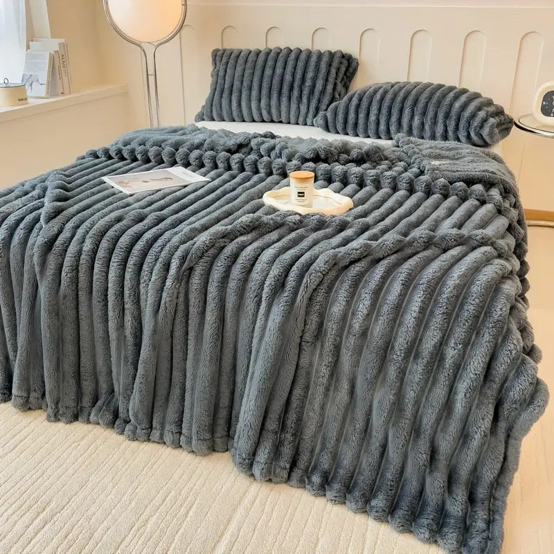 Luxurious Faux Rabbit Fur Throw Blanket 1.8m X 2.0m