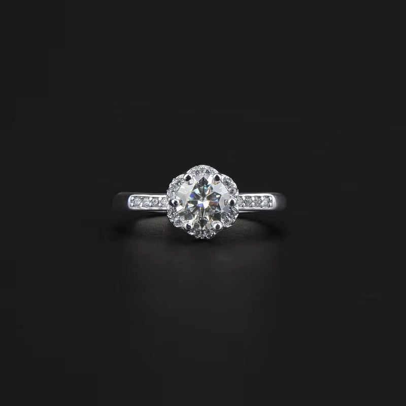 Flower Shape 1 Carat Round Diamond Ring