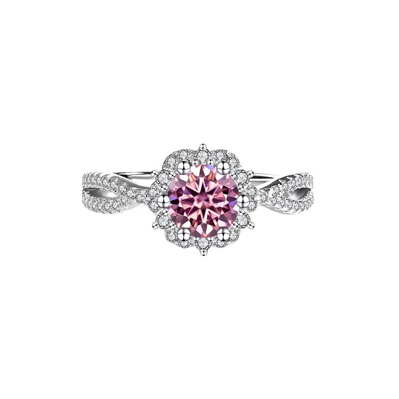 Classic six-claw D color 1 carat diamond ring